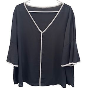 Womens bliouse, Bell sleeve contrast binding V-neck.  size 1XL plus size